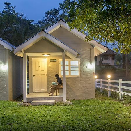 Ivy Cottage By Qiu Muak Lek Exterior photo